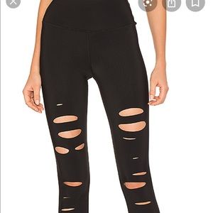 Alo Yoga Ripped Warrior Legging